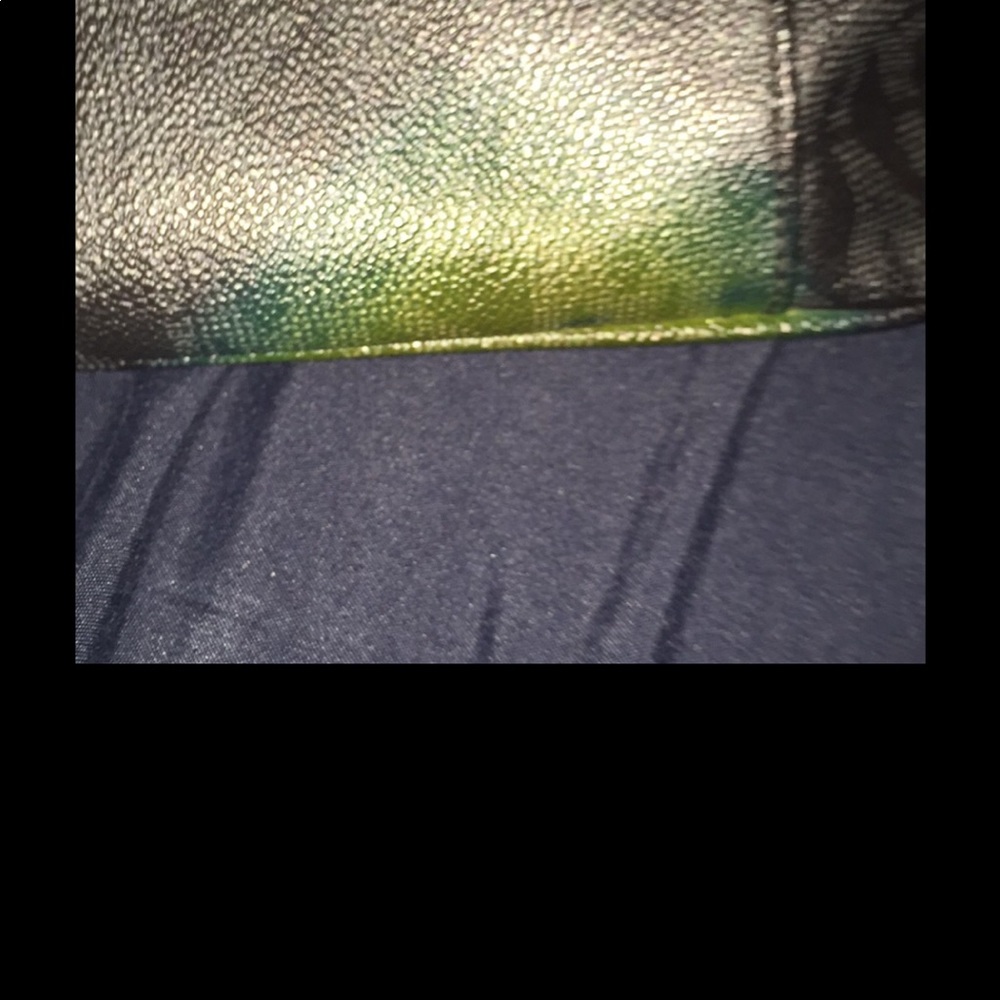 Michael Kors tote - Picture 9 of 11